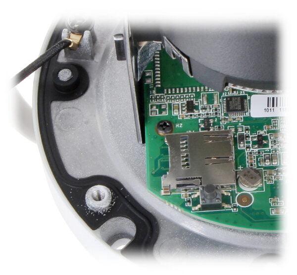 Hikvision DS 2CD2186G2 ISU 4 1